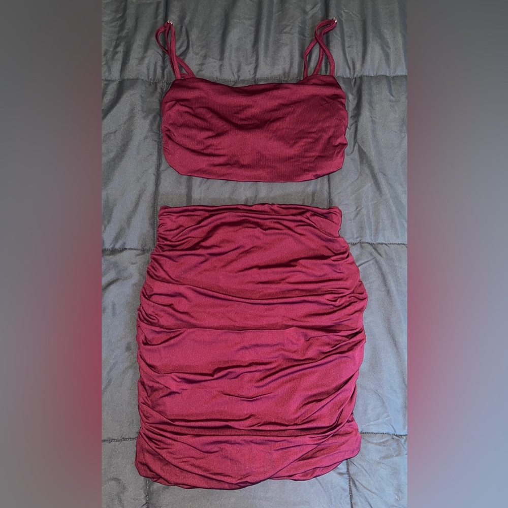 Women’s Ruched Cami Crop Top/Bodycon Skirt (2 piece) Size:Medium